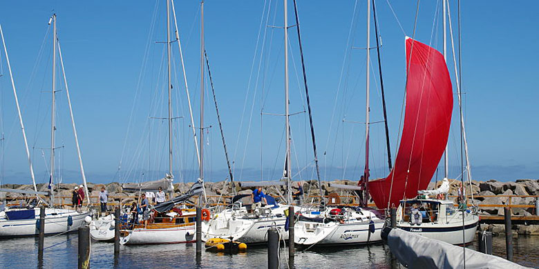 Segelboote im Hafen von Lohme